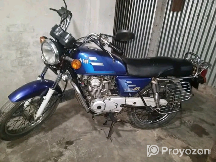 গাড়িটি একদম সুপার ফ্রেশ কোন সমস্যা নাই।