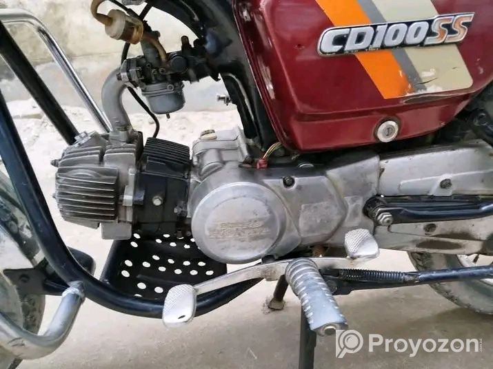 Hero Honda CD-100ss