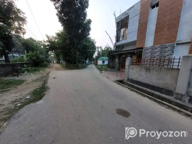 শাহাপাড়ার ৭ শতক জমি বিক্রি করা হবে।