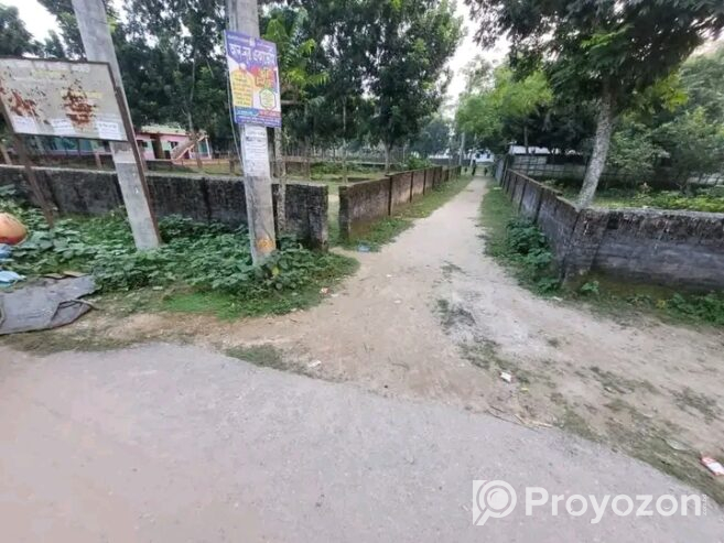 শাহাপাড়ার ৭ শতক জমি বিক্রি করা হবে।