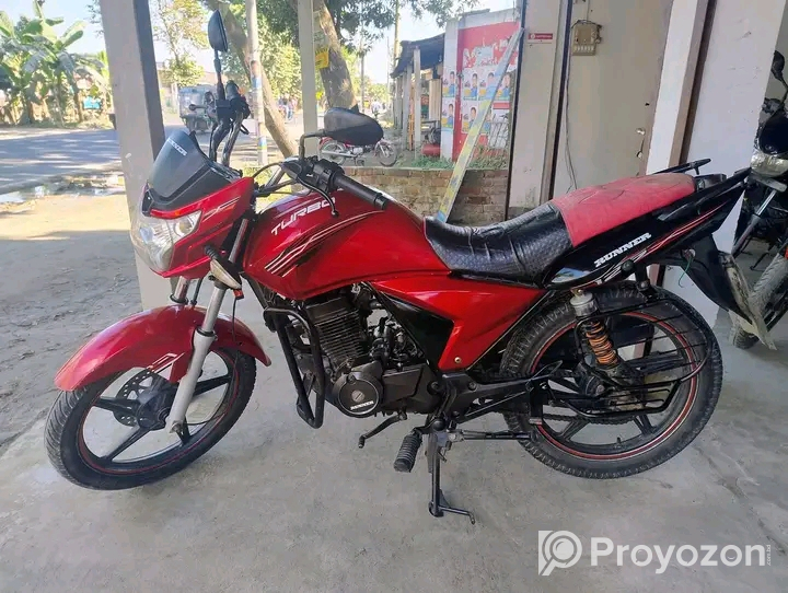 Runner Turbo 125cc Bike