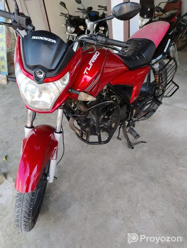 Runner Turbo 125cc Bike