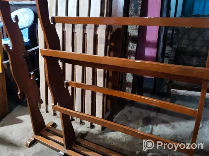 আলনা বিক্রি করা হবে