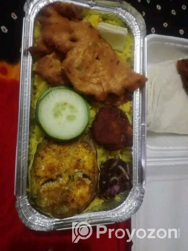 খিচুড়ি + বেগুন ভাজি + ভর্তা ইত্যাদি খাবার