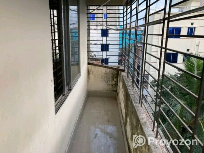 ২ সিট ভাড়া দেওয়া হবে