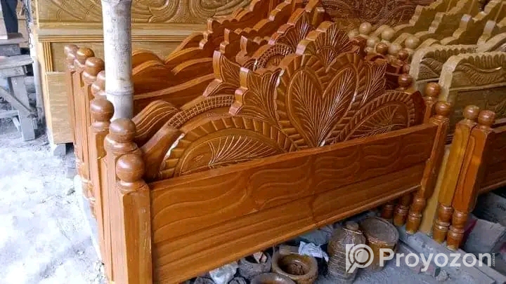 ঘর সাজানোর জন্য উন্নত মানের ফার্নিচার কিনুন