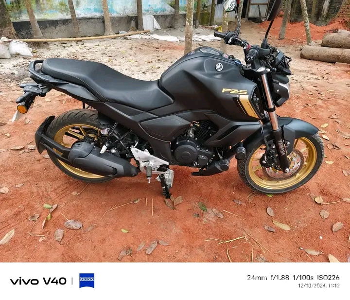 Yamaha Fz s v4 15 Day Used