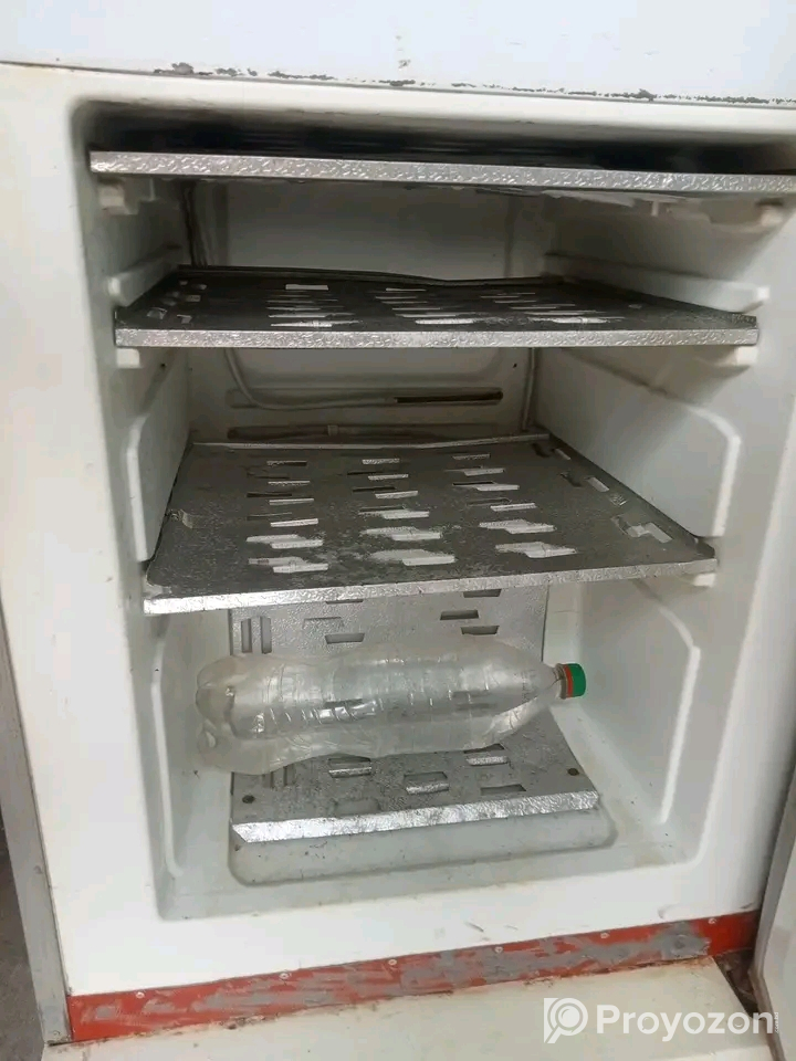 এই ফ্রিজটি সেল করা হবে