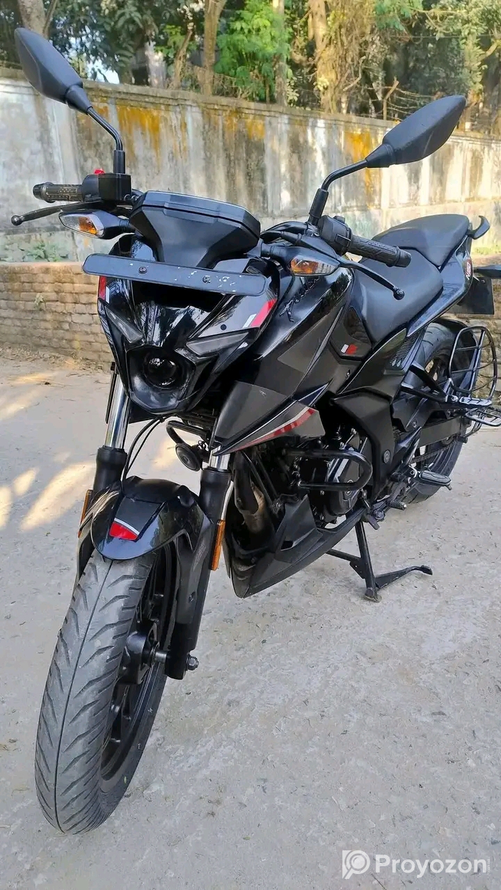 Bajaj Pulsar N160 Fi Dual ABS