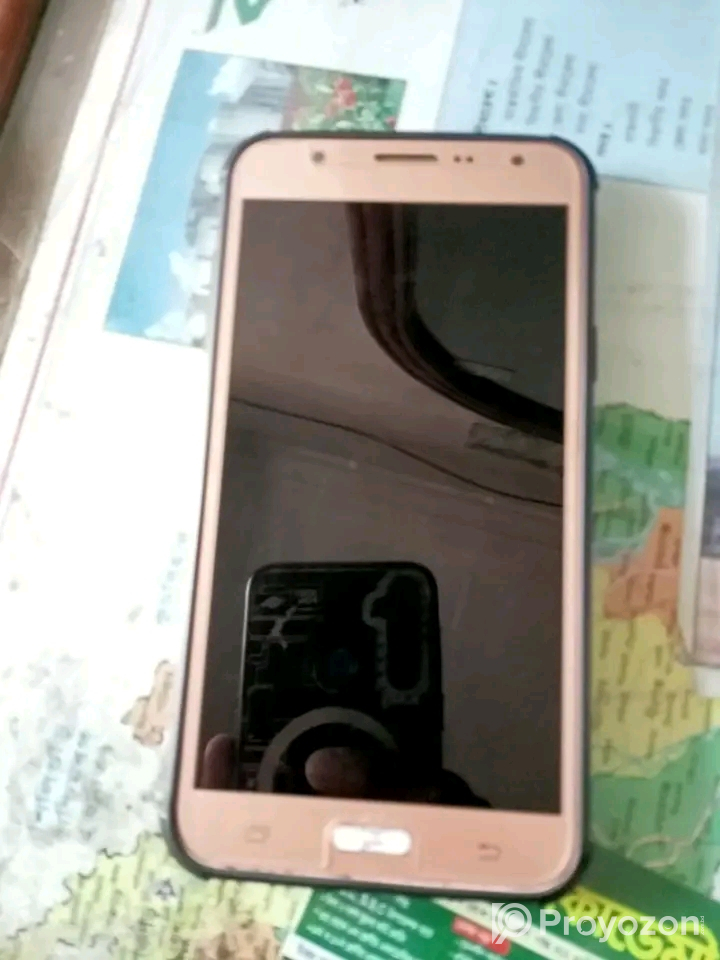 Samsung Galaxy J7 4/64Gb