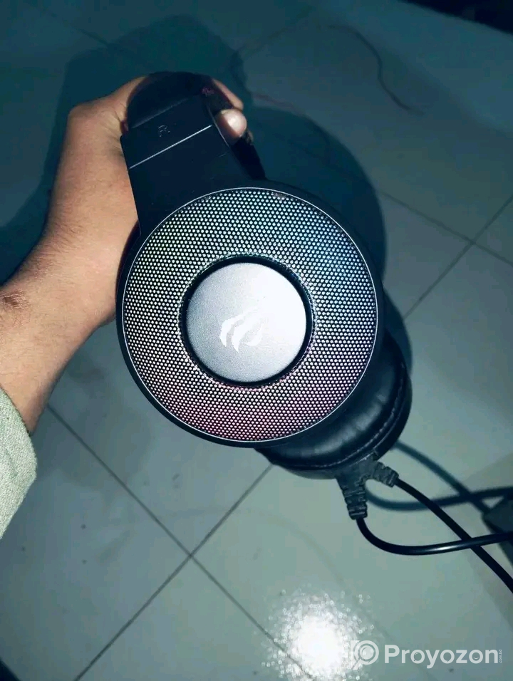 হেটফোনটি বিক্রি করা হবে