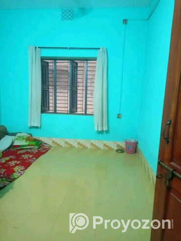 বেচেলরদের জন্য একটা সিট ফাকা আছে