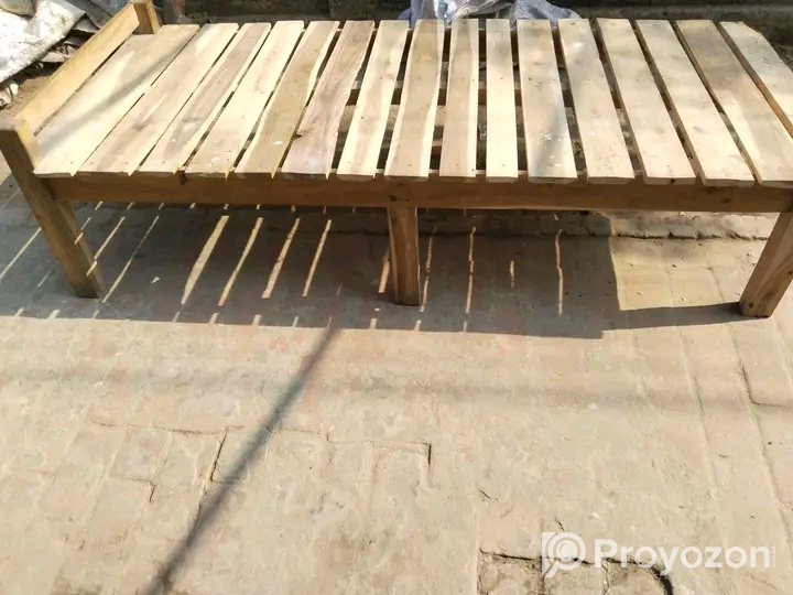 বেড বিক্রি হবে আকাশমনি কাঠের
