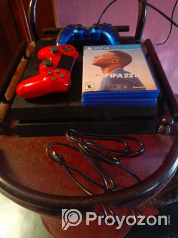 Ps4 12.00 with 2 controllers