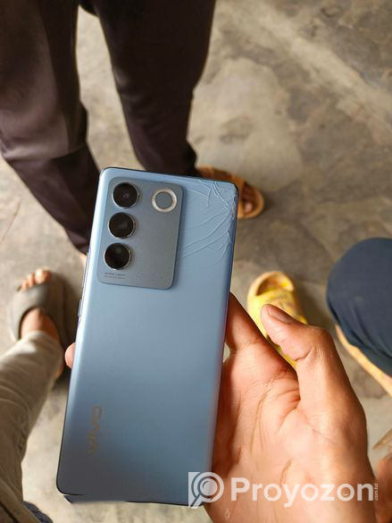 Vivo v27 pro 8/256 (Used)