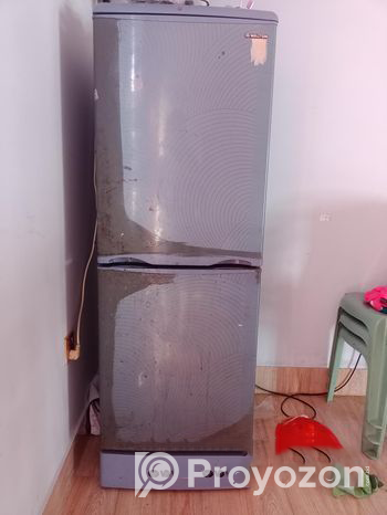 Walton Fridge (Used)