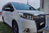 Toyota Esquire . 2015