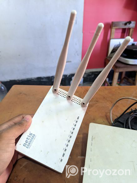 Netis router and Huawei Onu