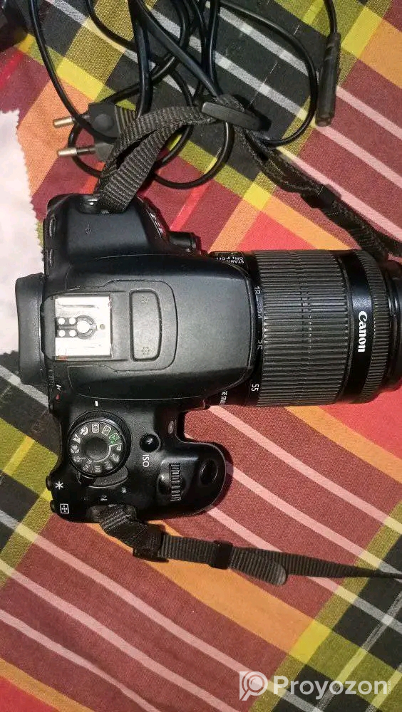 Canon 700d (Used)