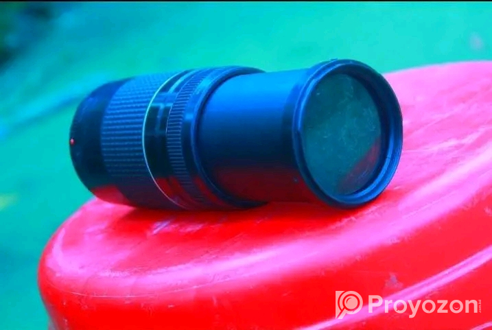 ২টা 75-300mm জুম লেন্স বিক্রি করা হবে।