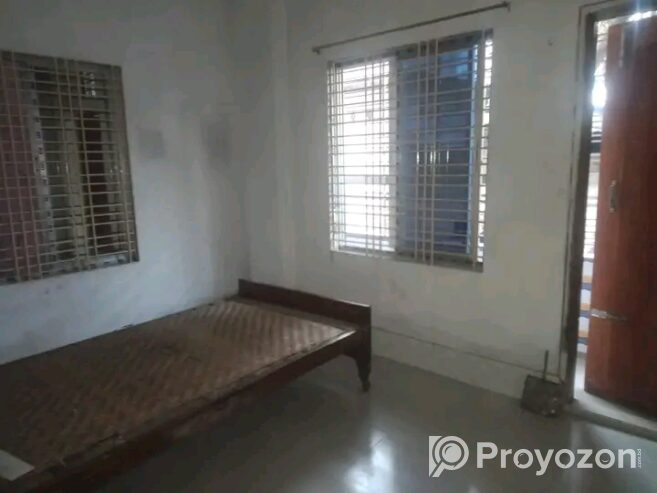 মেস ভাড়া দেওয়া হবে