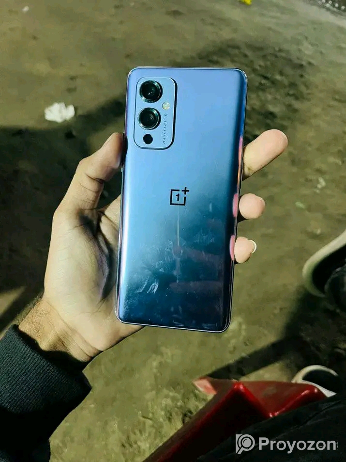 One plus 9 5g 8/128GB