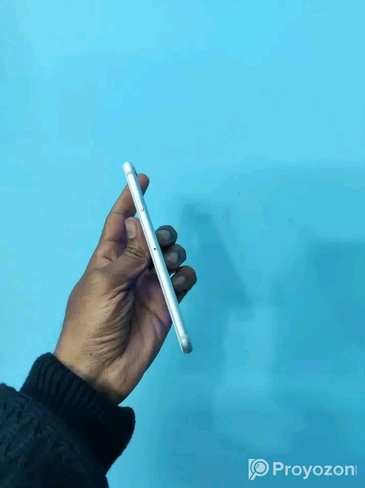 I phone 6S 3/64GB (Used)