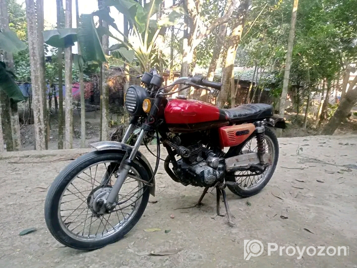 এই মুডিফাইড মোটরসাইকেল টি বিক্রি করা হইবে