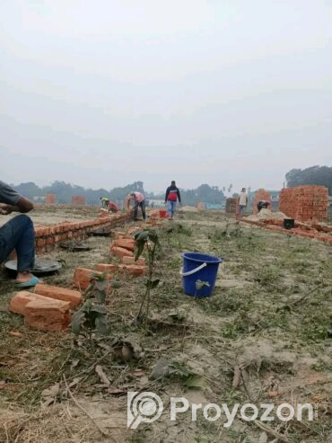প্লট বিক্রয় চলছে