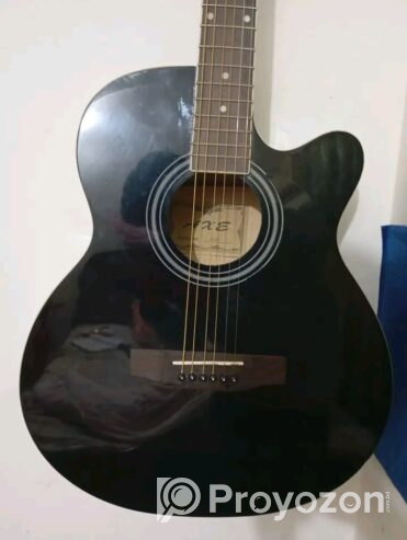 Axe 51c 6 month used Gitter