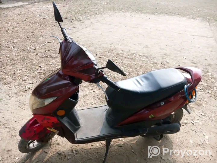 ইলেকট্রিক স্কুটি