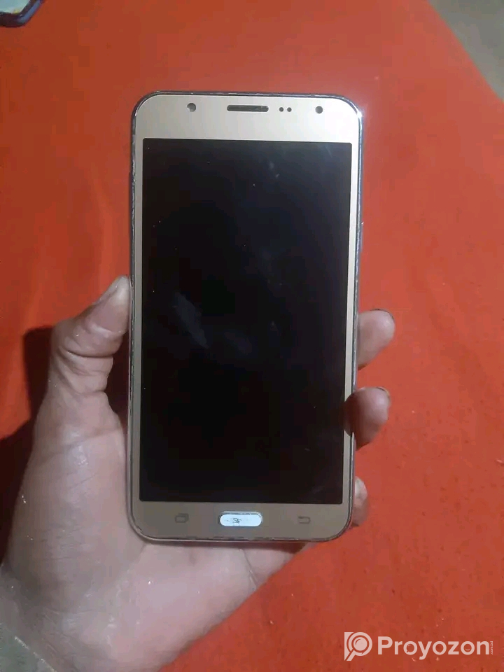 Samsung Galaxy J7