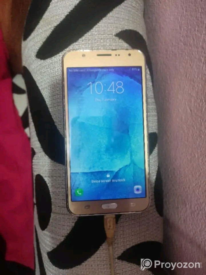 Samsung Galaxy J7