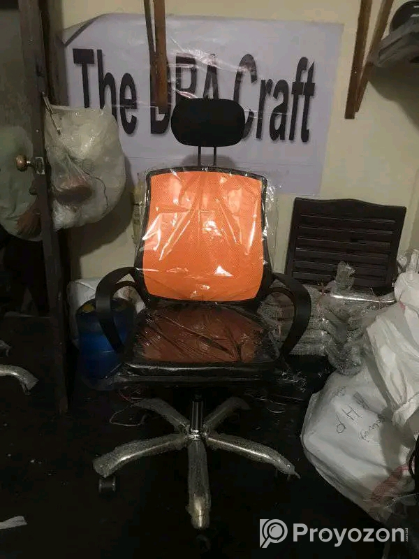 চাইনিজ পার্টস দিয়ে তৈরী অফিসিয়াল চেয়ার