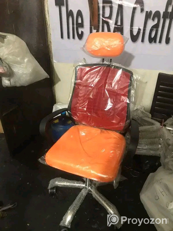 চাইনিজ পার্টস দিয়ে তৈরী অফিসিয়াল চেয়ার