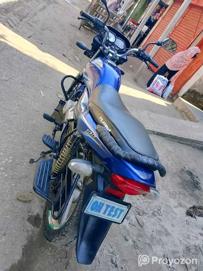 Bajaj Platina 100 CC