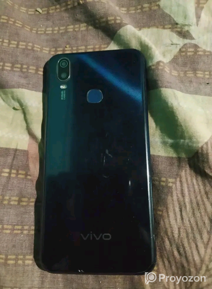 Vivo y11 3/32GB (Used)