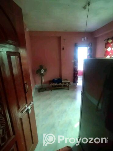 টু-লেট বাড়ি ভাড়া দেওয়া হবে
