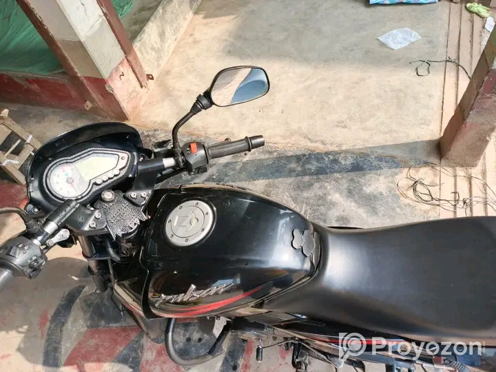 Pulser 150 cc motorcycle