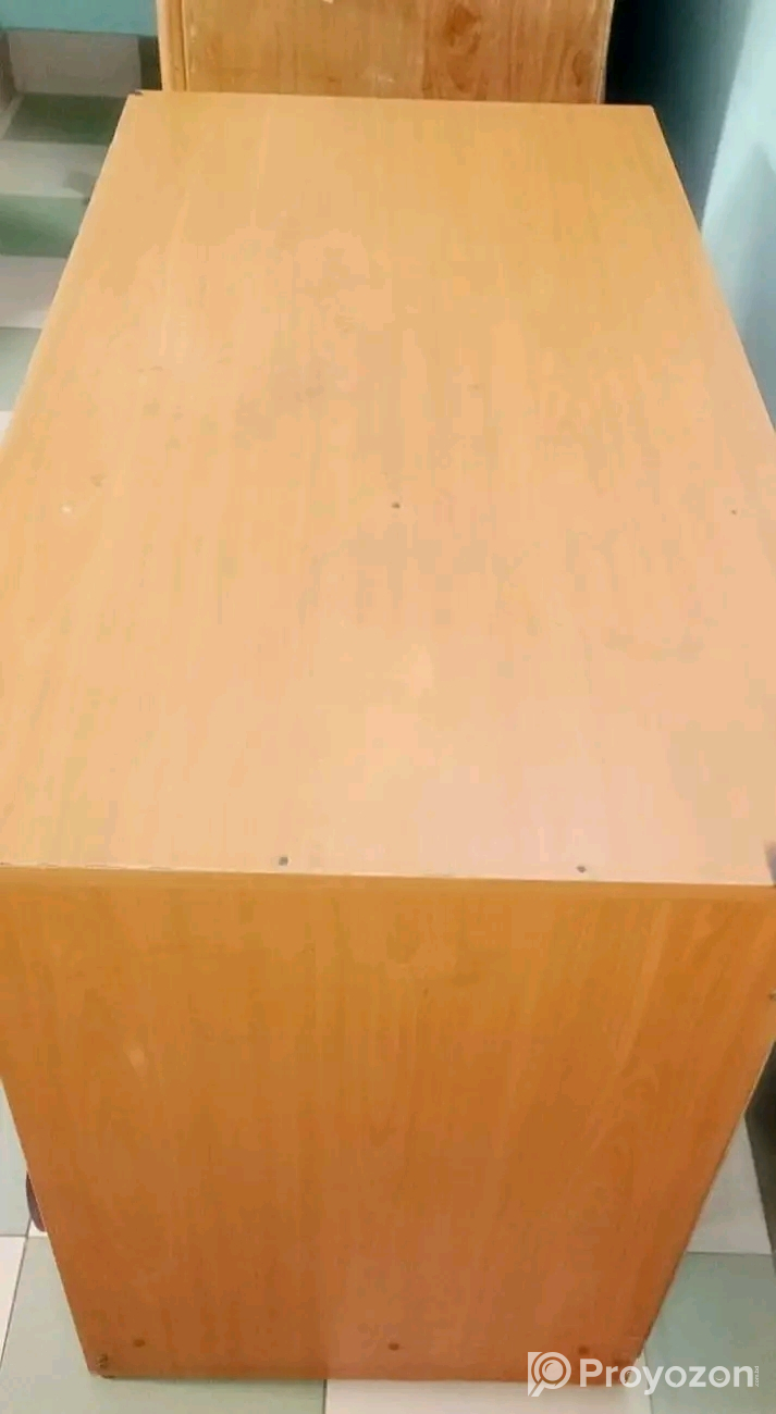 Urgent sell Study table