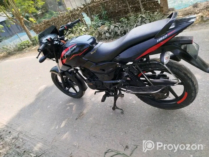 বাজাজ পালসার ১৫০ সিসি