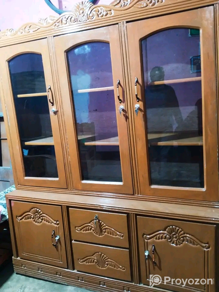 ওয়াল শোকেস বিক্রি হবে