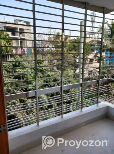 ২য় ও ৩য় তলায় ফ্ল্যাট ভাড়া দেয়া হবে