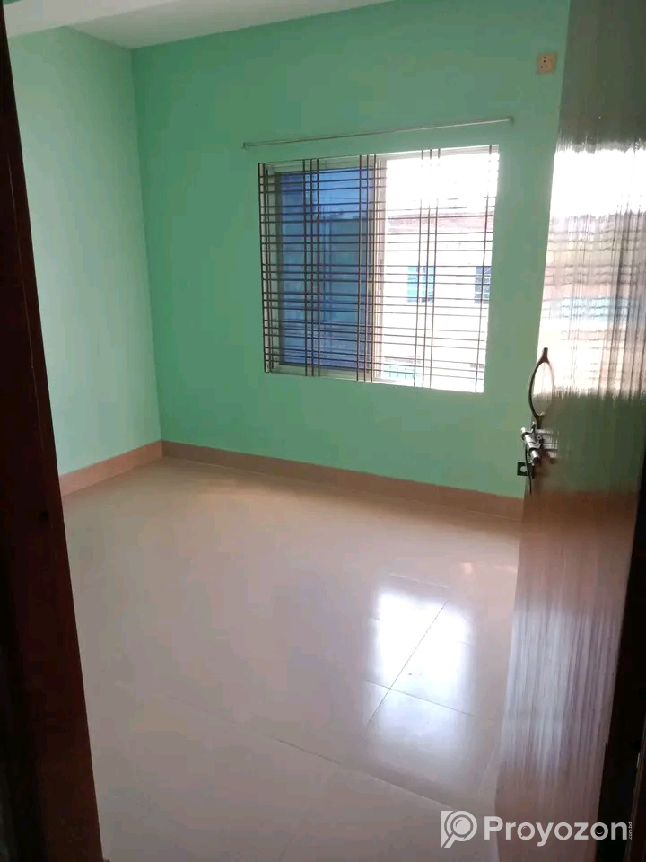 চারতলা ভবনের দ্বিতীয় তলা ভাড়া দেওয়া হবে