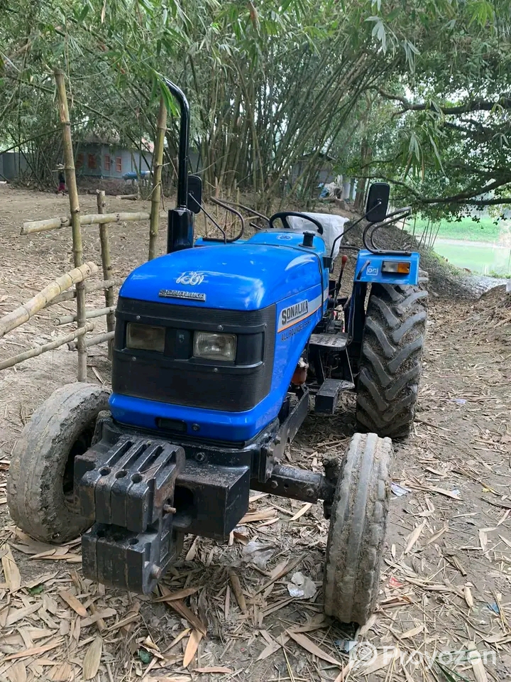 টাক্টর বিক্রি হবে