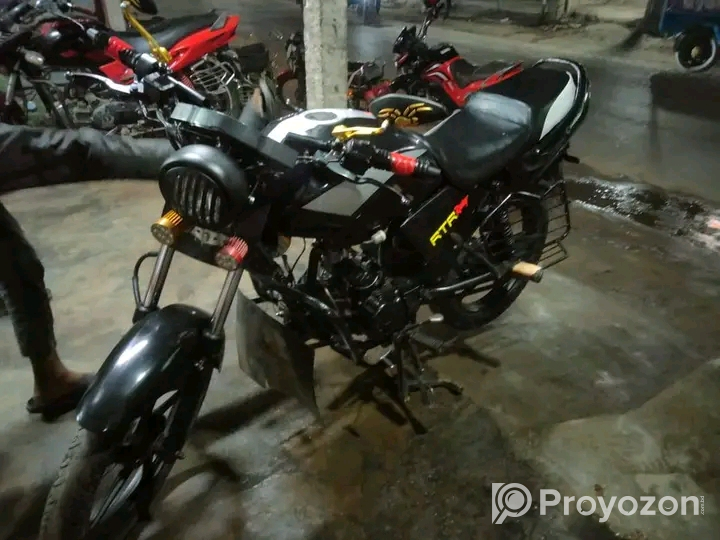 সেল দিবো কোনো কাগজ নাই বাইক টি ফ্রেশ