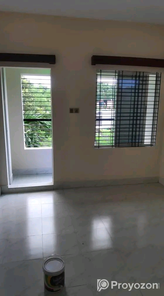 শুধুমাত্র মেয়েদের জন্য ফ্ল্যাটের ভাড়া দেওয়া হবে