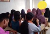 কোচিং করানো হয়