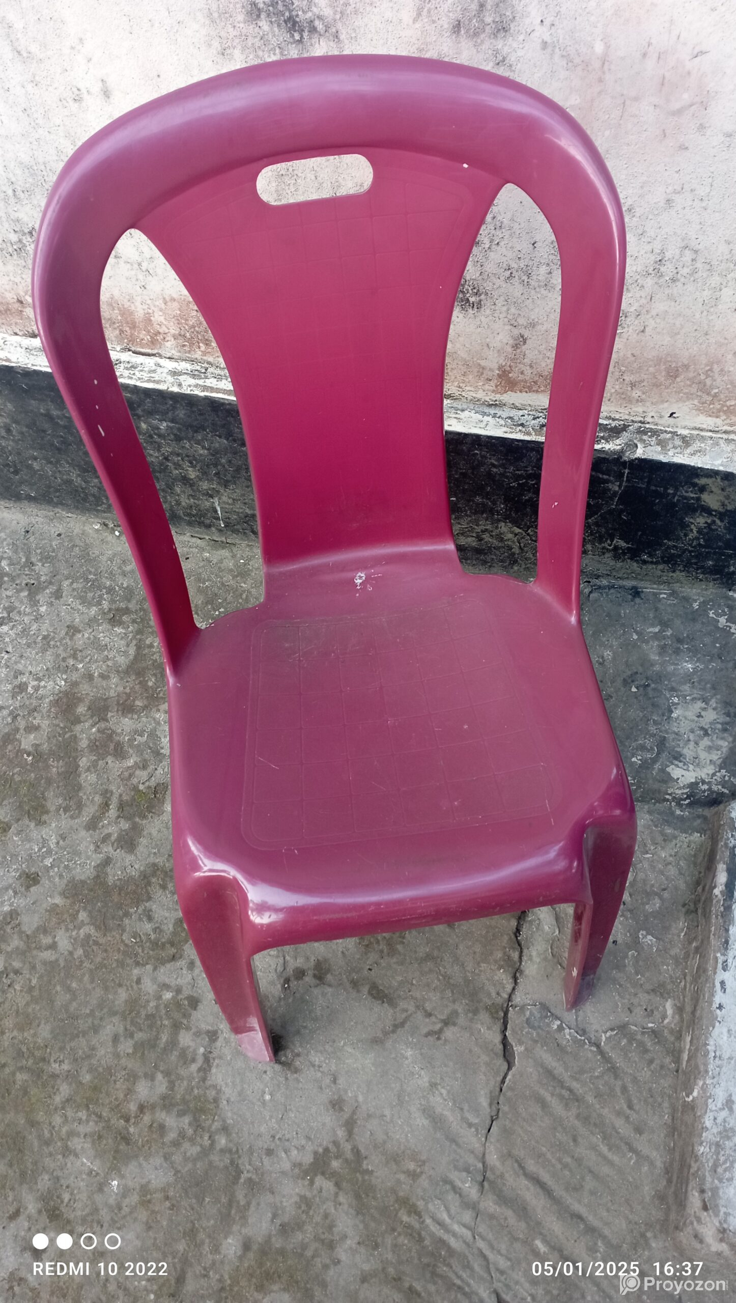 চেয়ার প্লাস্টিক বিক্রি হয়