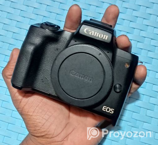 Canon M50 (Used)